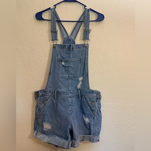 Hollister Boyfriend Short Overalls - Small - Picture 1 of 3